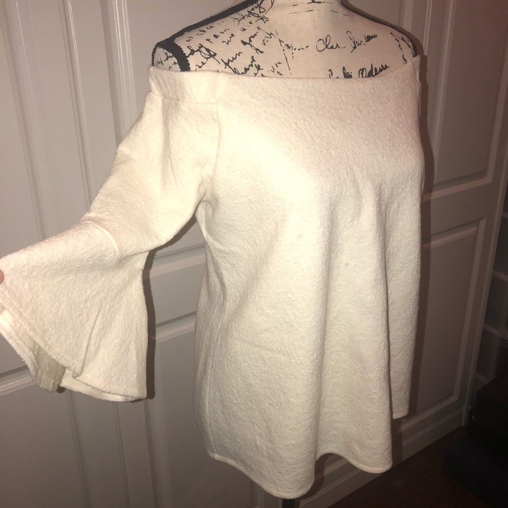 Banana republic bell sleeve off shoulder top sz L